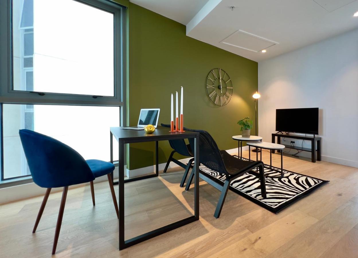 1 Brm, Sea View, Newly Renovated, Next To Crown Apartment เมลเบิร์น ภายนอก รูปภาพ